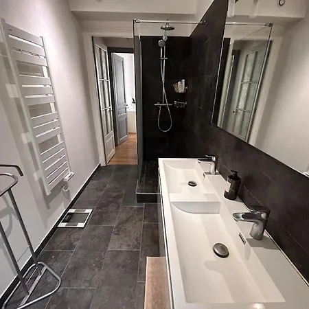 * Le Cathedrale * * رانس