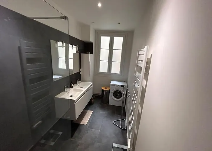 * Le Cathedrale * Apartment *